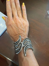 Load image into Gallery viewer, F. Balladares Taxco Vintage Sterling Silver Cuff Clamper Bracelet