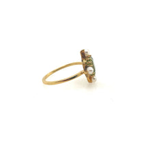 Load image into Gallery viewer, 18k Victorian Peridot and Pearl Ring