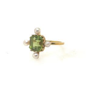 18k Victorian Peridot and Pearl Ring